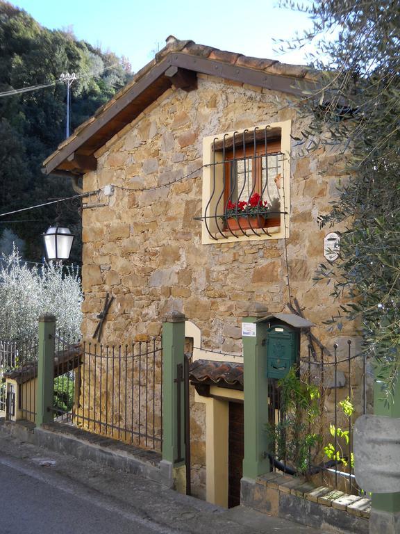 Lo Scoiattolo Villa Ventimiglia Eksteriør billede