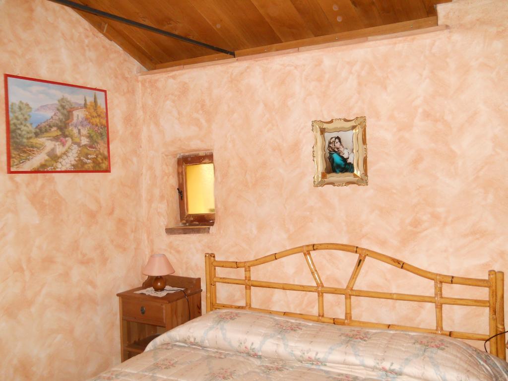 Lo Scoiattolo Villa Ventimiglia Værelse billede